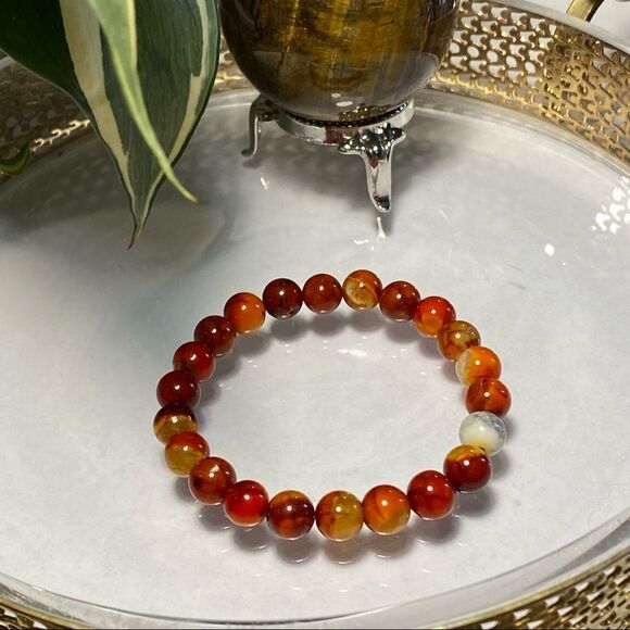 Polished Agate & Howlite Bracelet - Picture 4 of 6